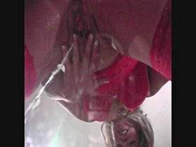 Vorschaubild vom Privatporno mit dem Titel "Abspritz-Garantie" von Xenia-Style