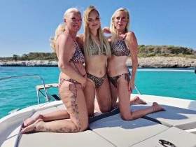 3 dauerfeuchte Muschis am Hotelpool! Waterboarding mal anders! Teil 1