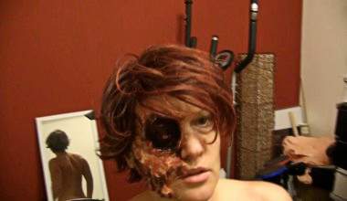 Throat mit einem Zombie