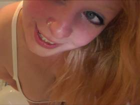 Vorschaubild vom Privatporno mit dem Titel "Ich puller mir in den Schlüpfer" von sexyvenushuegel