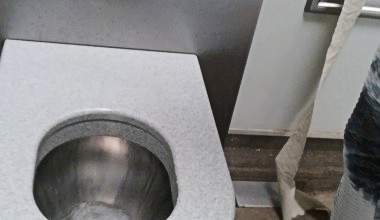 Parkplatz Klo pissen