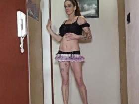 Vorschaubild vom Privatporno mit dem Titel "Flur getanz" von AdrienneKiss