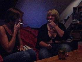 Vorschaubild vom Privatporno mit dem Titel "Interview mit Sexy-Clarissa" von Ramona_Deluxe