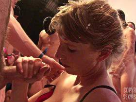 Vorschaubild vom Privatporno mit dem Titel "Anstellen für die geile abmelkaction" von sexysusanne