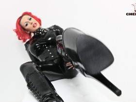 Vorschaubild vom Privatporno mit dem Titel "Sklavenaufgabe: Geile Clamp-Challenge!" von CherieNoir