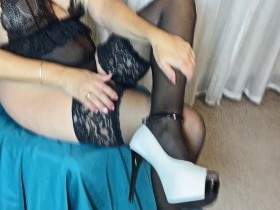 Wunsch Erfüllerin - User durfte mir auf die Heelssohlen und Rosette Spritzen