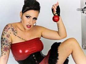 Vorschaubild vom Privatporno mit dem Titel "Geile Wichsbefehle für deine sklavischen Festtage!" von CherieNoir