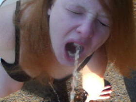 Vorschaubild vom Privatporno mit dem Titel "Immer in die fresse =)" von sexyvenushuegel