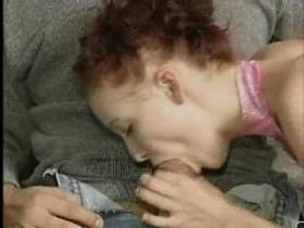 Vorschaubild vom Privatporno mit dem Titel "Carmen aus Dresden bläst" von buddyamateure