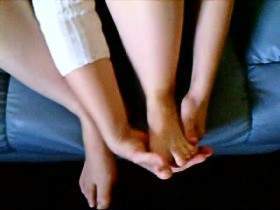 Vorschaubild vom Privatporno mit dem Titel "Sexy Füsse eincremen" von Miss-United