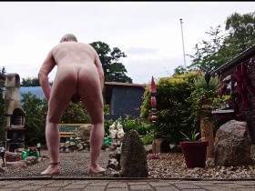 Fat man in the front yard 3 ** Genital **