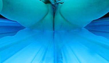 Orgasmus im Solarium