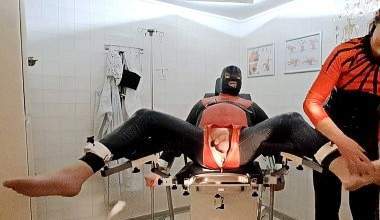 Auf dem Gynstuhl ausgekitzelt