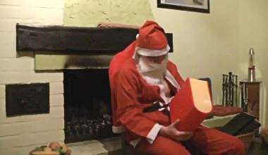 Weihnachtsmann pack die Rute aus