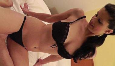 Stieftochter die Titten befummelt