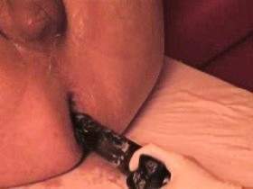 Vorschaubild vom Privatporno mit dem Titel "Jungfräulicher Männerarsch anal gefickt" von Miss-United