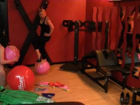 Vorschaubild vom Privatporno mit dem Titel "Wasserball-Fetisch" von Herrin-Jessy-Hamburg