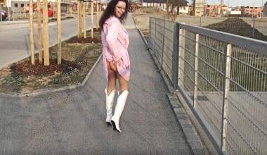 Nackt auf der Strasse - Blowjob