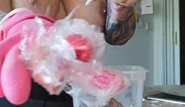 VERSAUEN der LATEXHANDSCHUHE für LUKAS
