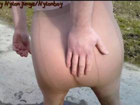 Masturbation in pantyhose piss (Outdoor)