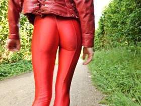 Walk in red leggings part 2