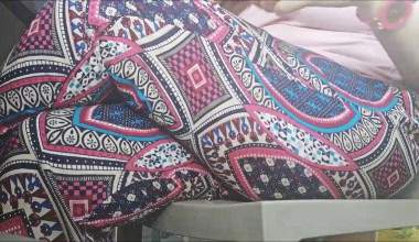 Fürze auf der Straße