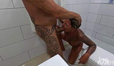 Jenny Privat - im Bad ins Maul gepisst und abgefickt