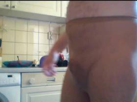 FSH: wanking in the kitchen ** NYLON lust **