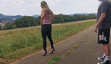 Freifick! Aufgegabelt u. abgefickt, Cumshot auf Leder Arsch