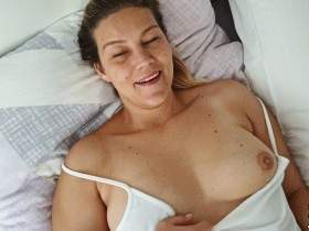 Orgasmed early in the morning with cum on her face