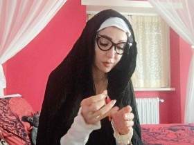 the nun with the diaper