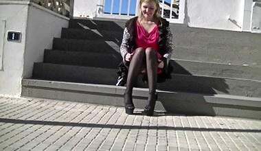 slipfrei in Nutten-High-Heels unterwegs