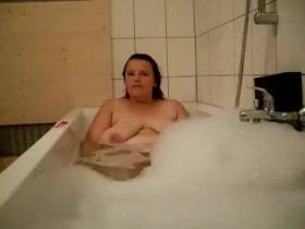 Look me in the bath to calm