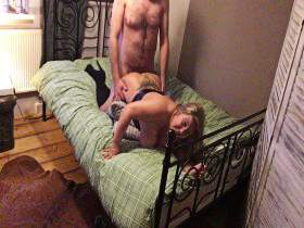 Vorschaubild vom Privatporno mit dem Titel "Knatter mich mal richtig fett durch !!!" von Deine-Chefin