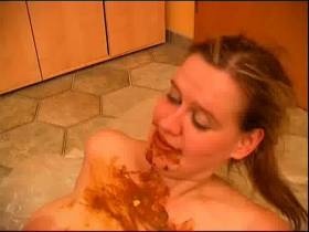 Ins verkackte Gesicht gespritzt