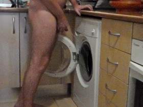 Pissing in the washing machine