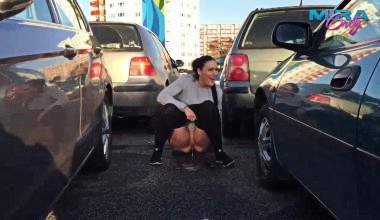 Mitten in der Stadt gepisst