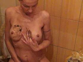 Vorschaubild vom Privatporno mit dem Titel "Scheisse aus meinen Arschloch" von Sue-Allen