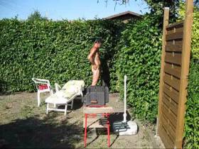 garden neighbor caught peeing