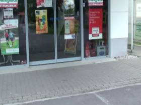 Public pissing and catches