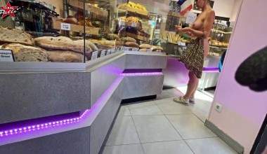 Ich habe es getan: Nackt-Shopping im Supermarkt und beim Bäcker