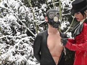 Vorschaubild vom Privatporno mit dem Titel "Im Schnee benutzt" von SMBoy