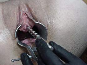 Vorschaubild vom Privatporno mit dem Titel "Pissloch gefickt" von Female-Domination