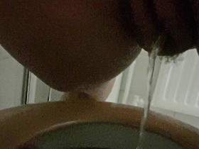 Toilet clip filmed from behind ... and farted directly into the cam