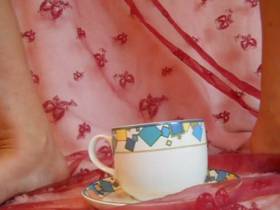 in meine Tasse gepisst