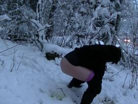 pissing in the snow