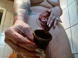 PERIODE BLUT UND SCHMIEREREIEN