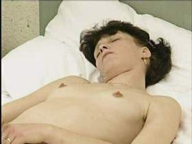 ANAL fan and housewife Peggy