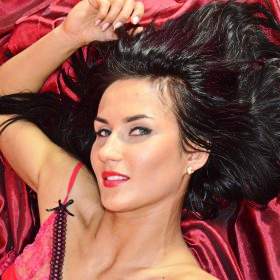 Jasmin27 - Erfahrene MILF (43) MILF aus Deutschland