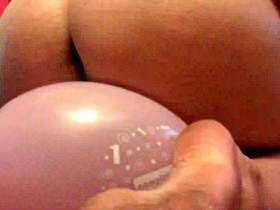 Amazing big balloon play
